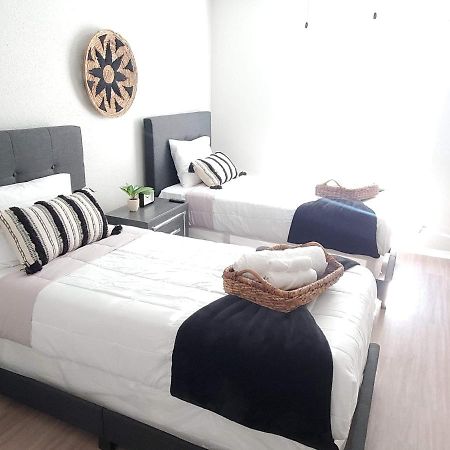 Fashionable Stylish Apartment Houston Buitenkant foto